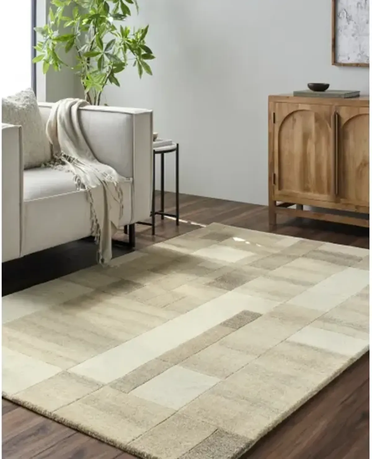 Forum FM-7246 2'6" x 8' Handmade Rug