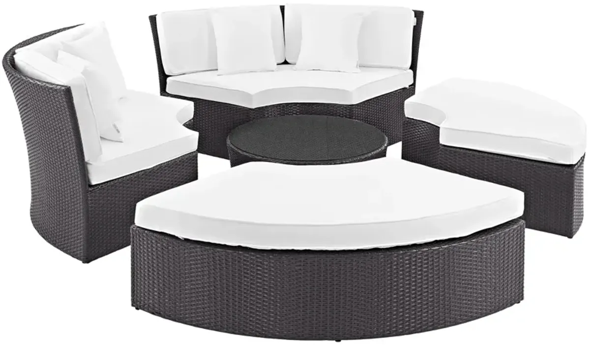 Convene Circular Outdoor Daybed