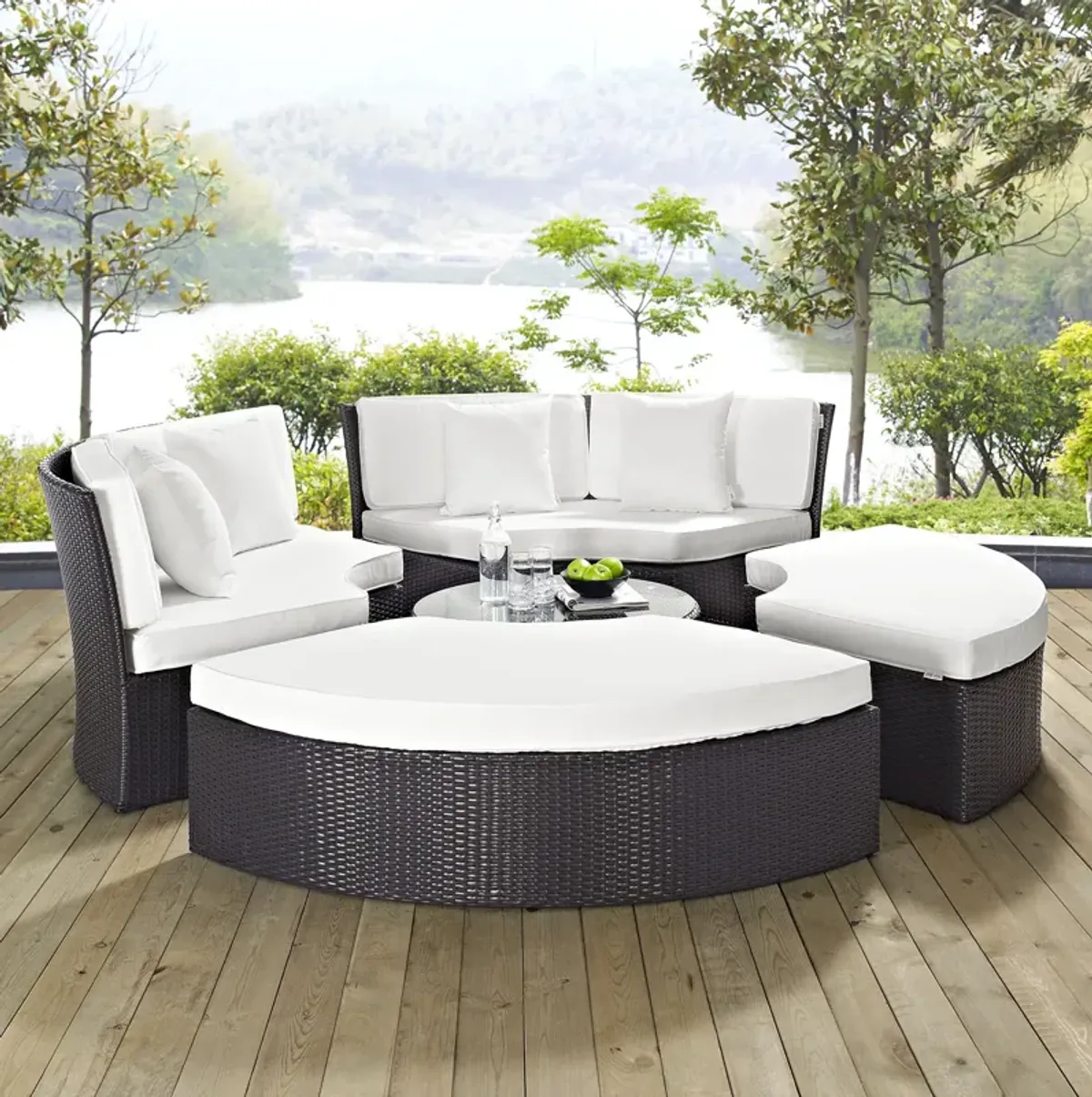 Convene Circular Outdoor Daybed