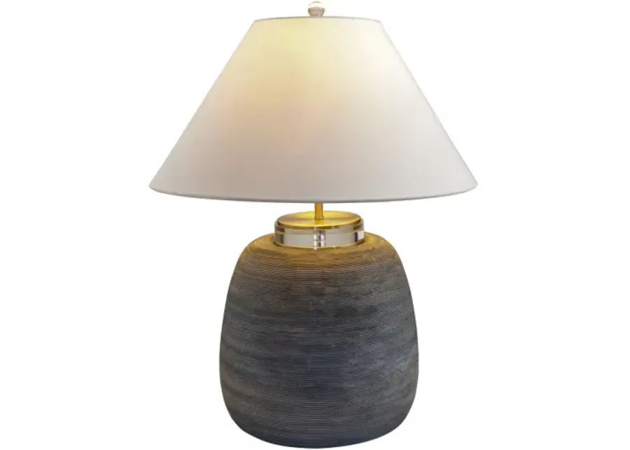 Deluxe DLX-002 25"H x 20"W x 20"D Accent Table Lamp