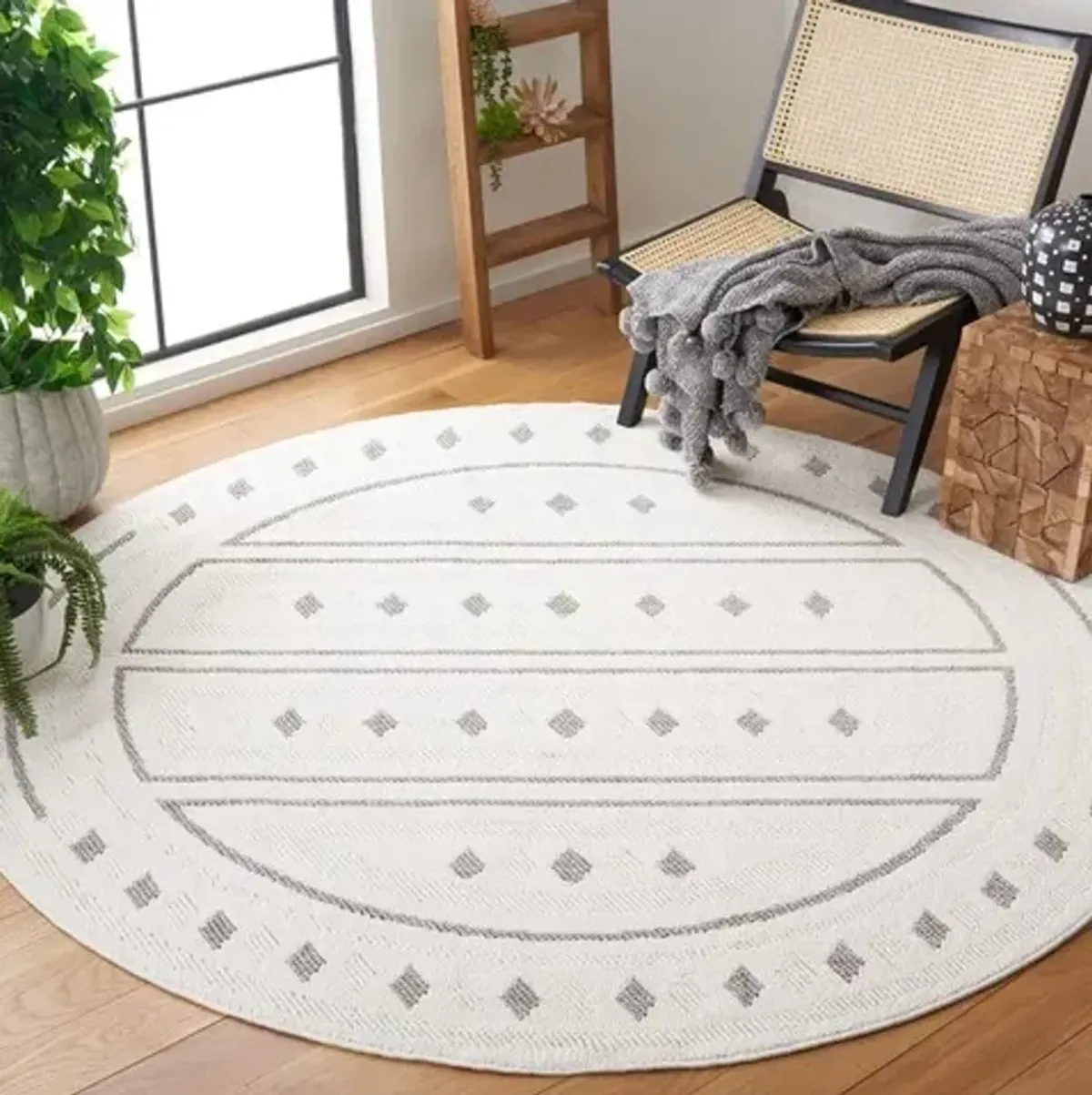 LOTUS 104 Grey 6'-7' X 6'-7' Round Round Rug