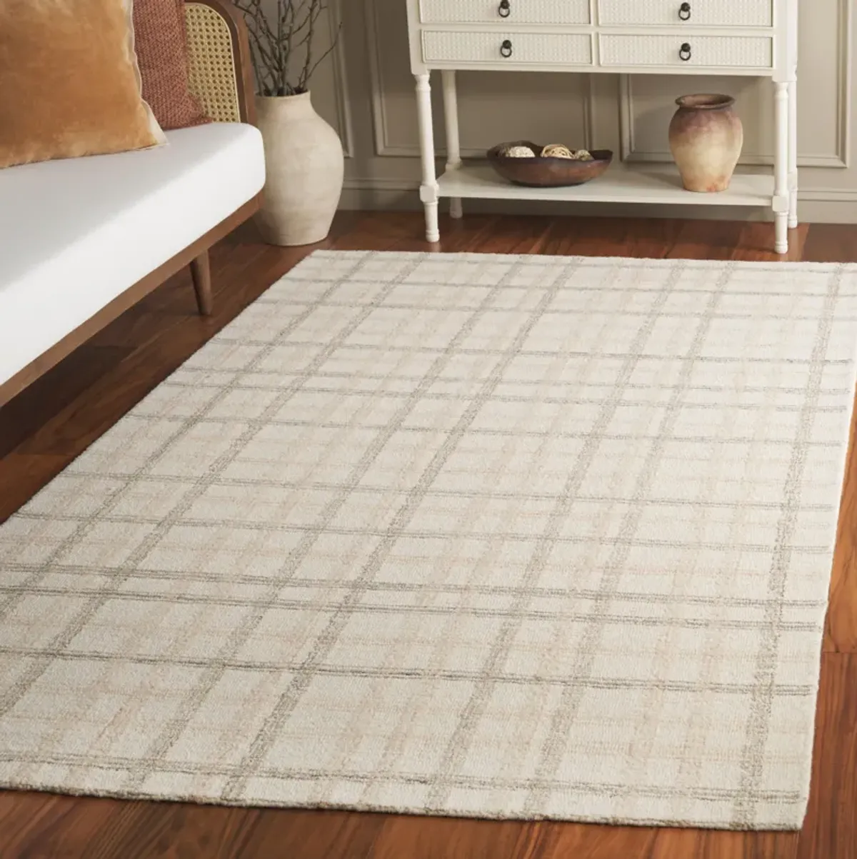 EBONY Hand Tufted 3' x 5' area rug