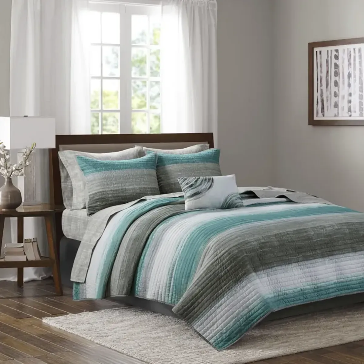 Madison Park Essentials Saben Aqua 8 Piece Quilt Set with Cotton Bed Sheets