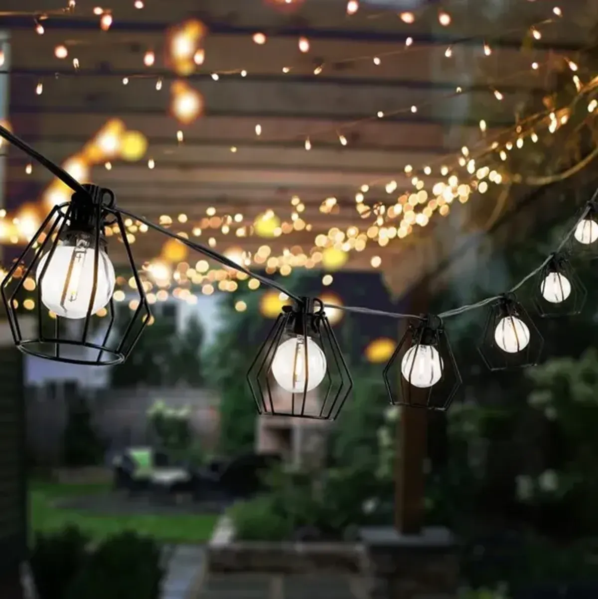 BOWNE LED OUTDOOR STRING LIGHTS