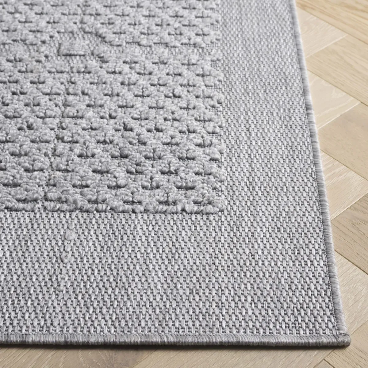 MILOS 112 GREY 5'-3' x 7'-6' Medium Rectangle Rug