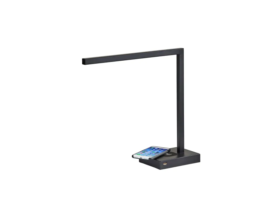 Aidan Adessocharge Led Desk
 Lamp