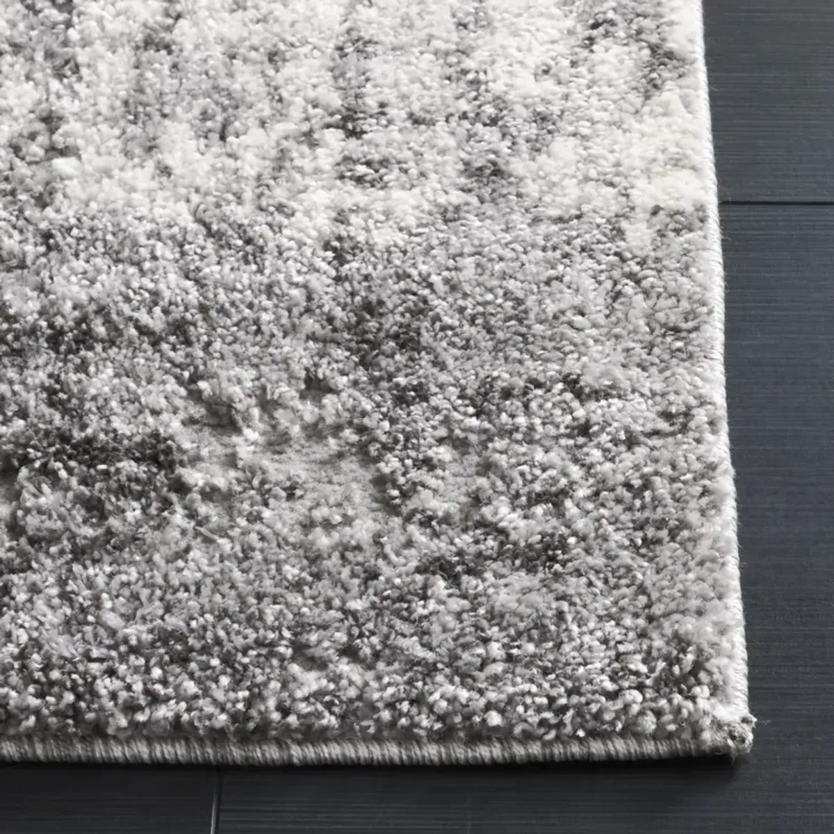 RAVINE SHAG 358 GREY  2'-2' x 8' Runner Rug