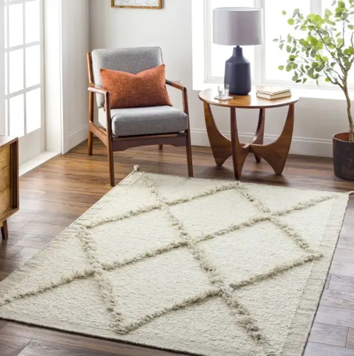 Tripoli TRP-2302 5' x 7'6" Handmade Rug