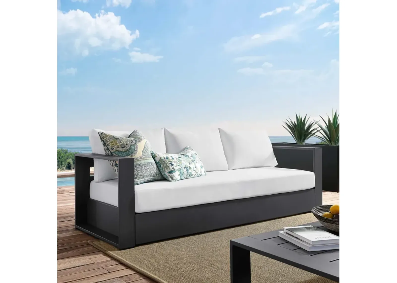 Tahoe Outdoor Sofa