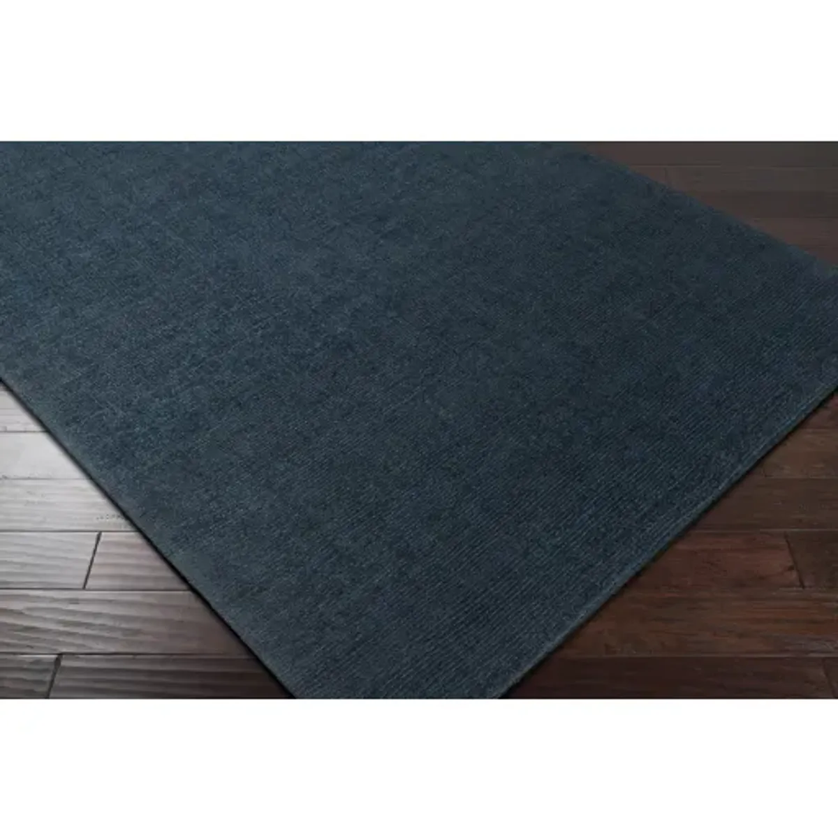 Mystique 2' x 3' Rug