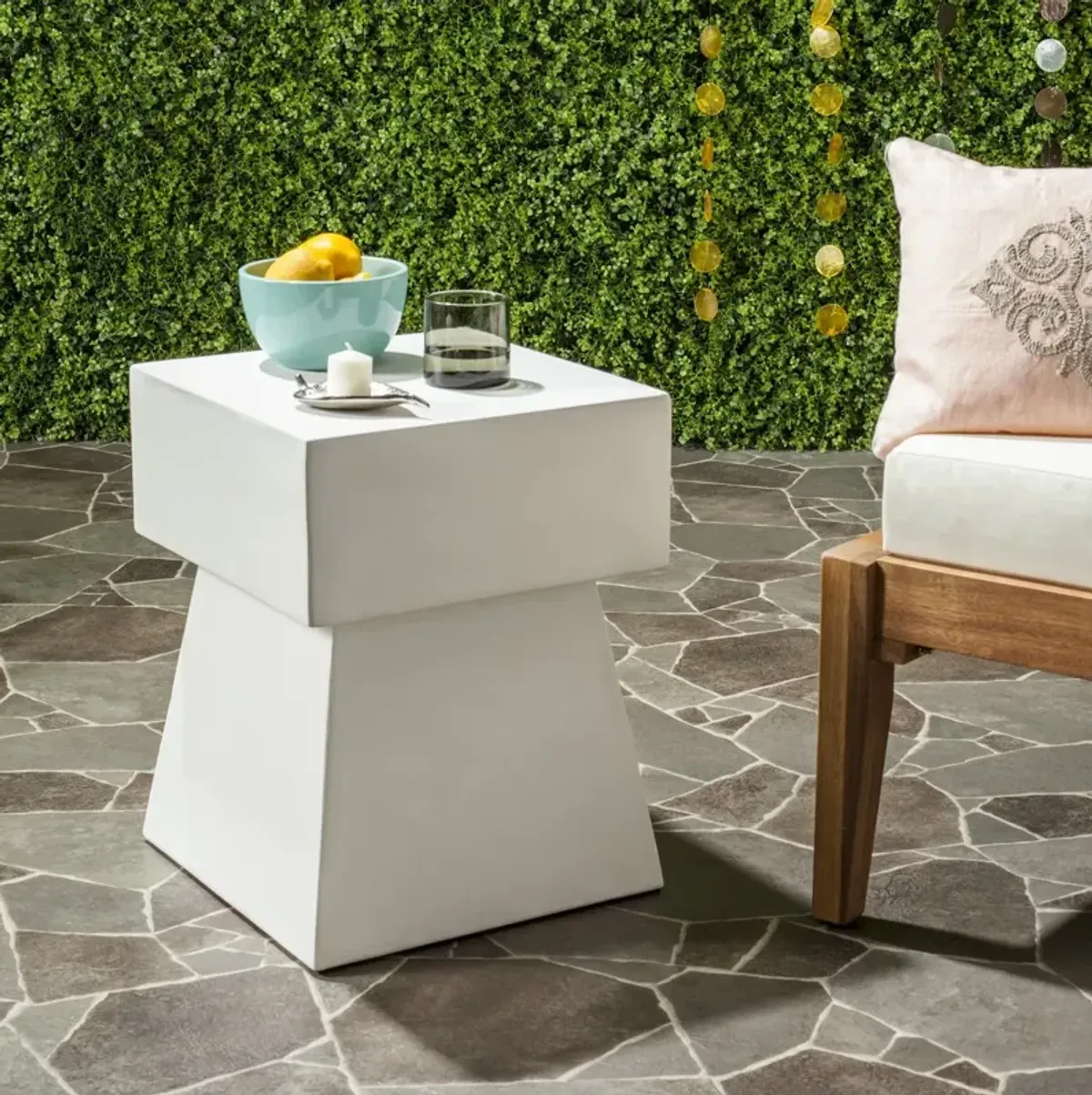 Zen Indoor/Outdoor Mushroom Accent Table