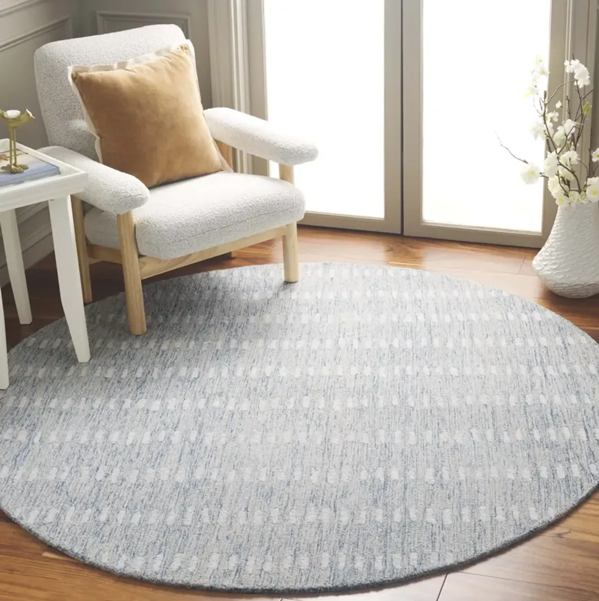 ABSTRACT Hand Tufted 6' x 6' Round area rug