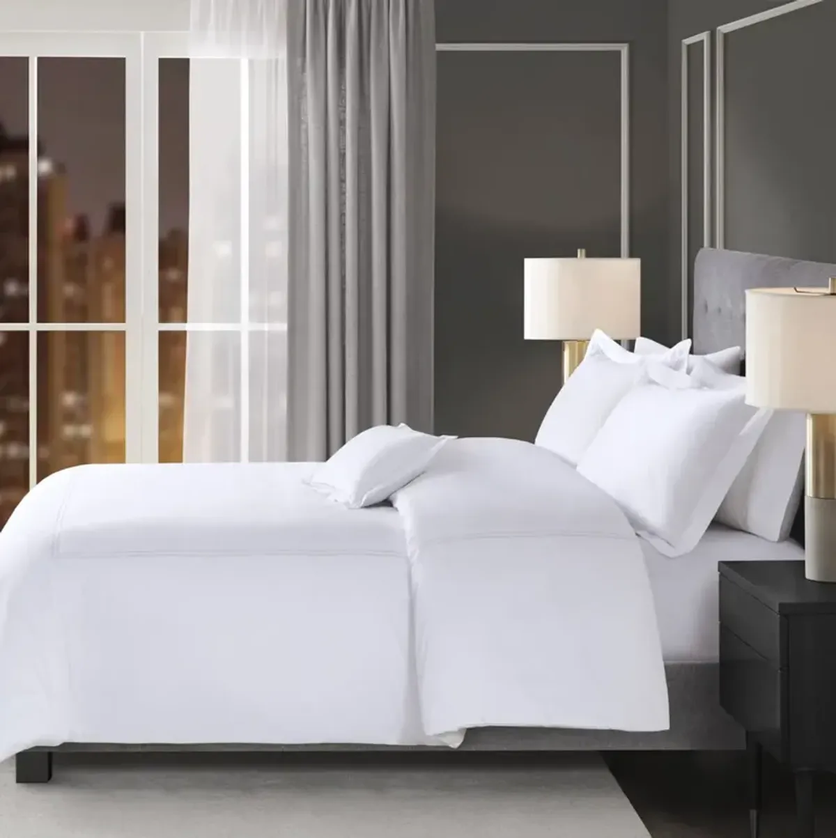 Madison Park Signature 500 Thread Count Luxury Collection White/White 100% Cotton Sateen Embroidered Duvet Cover Set