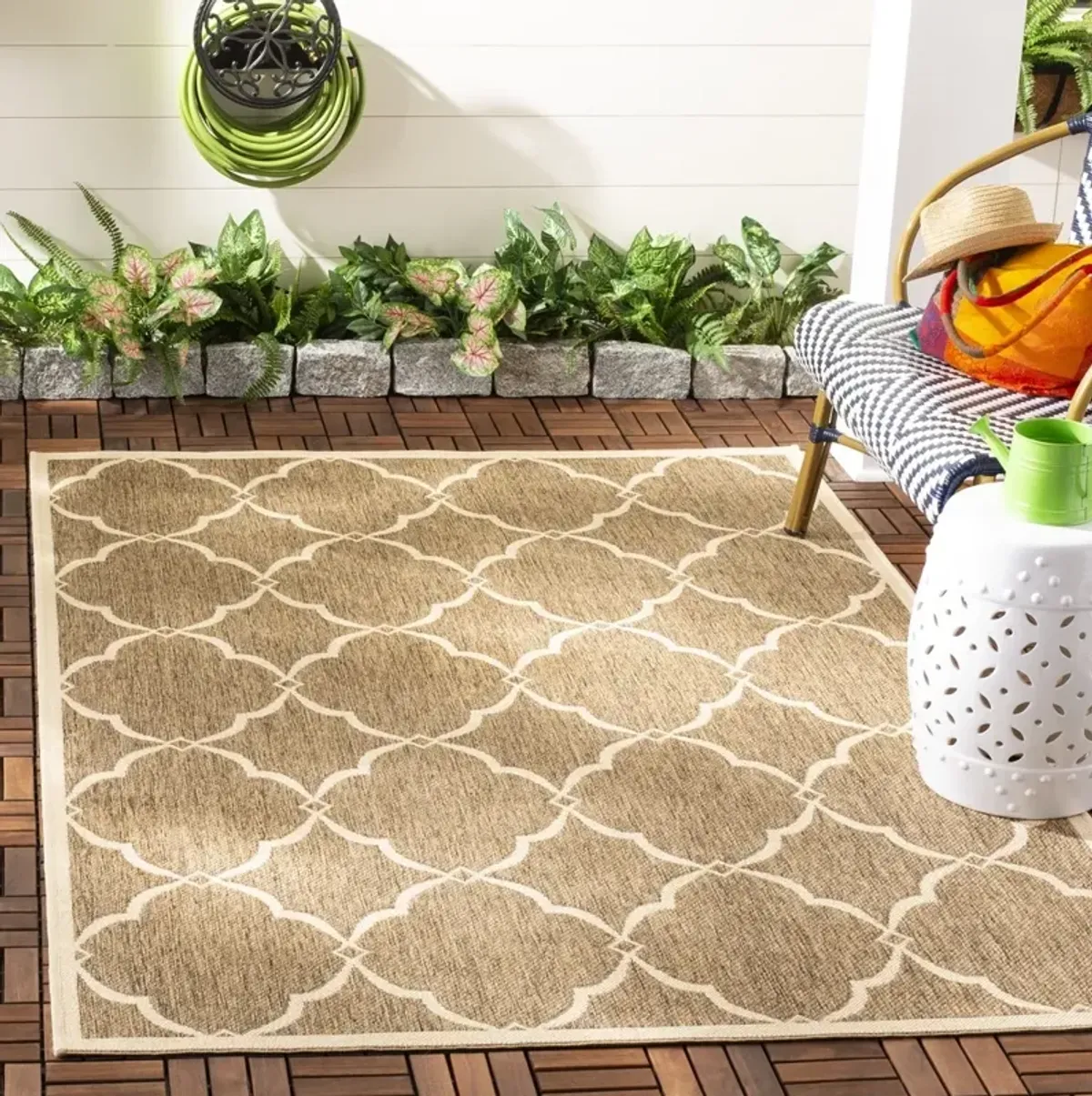 BEACH HOUSE 125 Beige 2'-2' X 4' Accent Rug