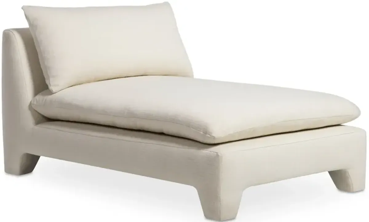 ESTELLE CHAISE