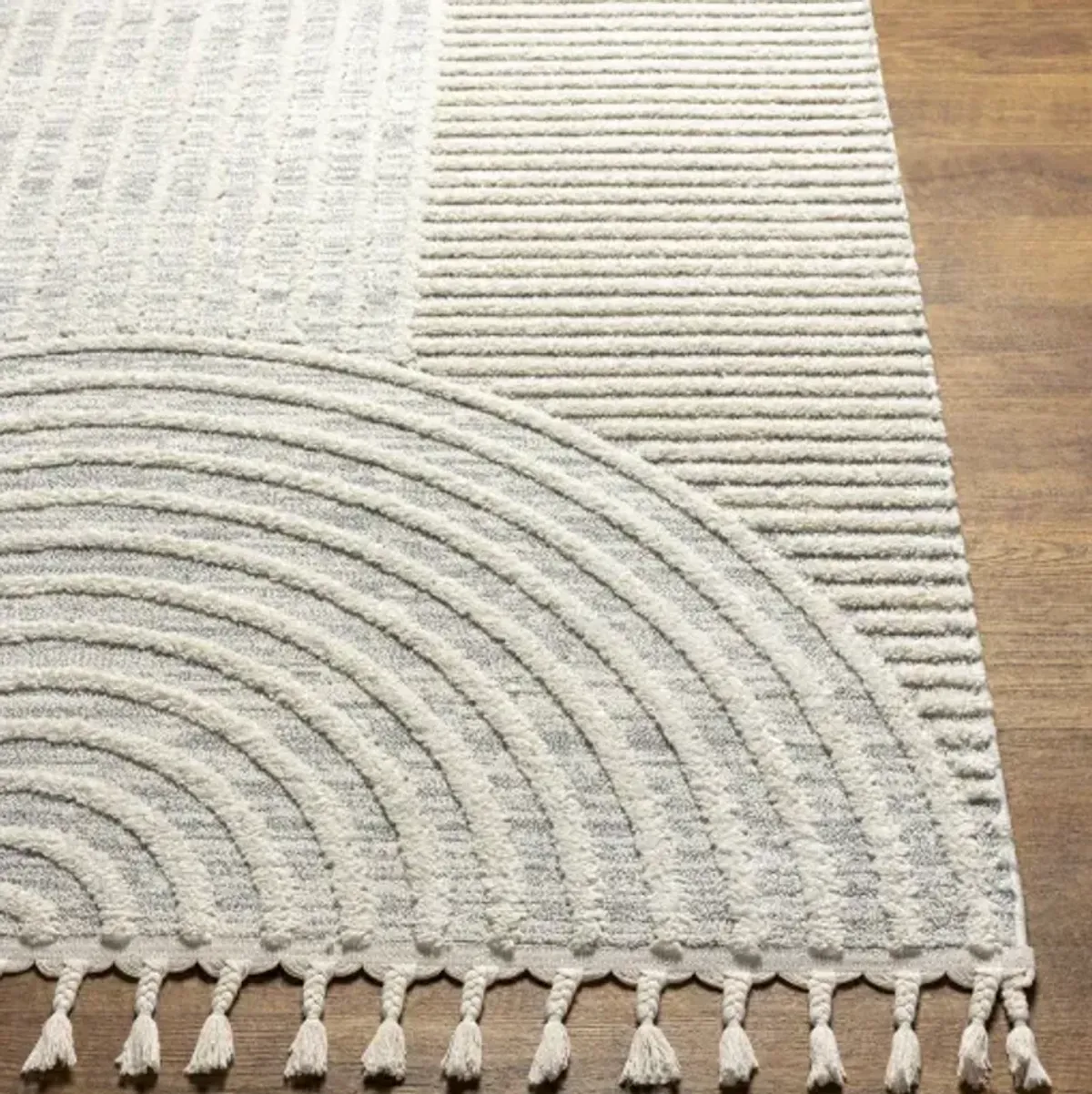 Nora NOA-2310 3'11" x 5'7" Machine Woven Rug