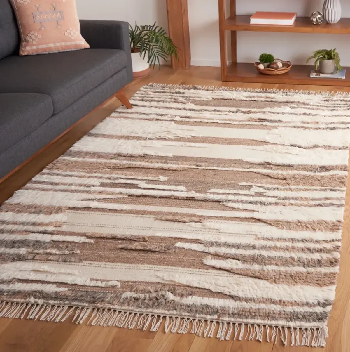 KENYA 231 IVORY  4' x 6' Small Rectangle Rug