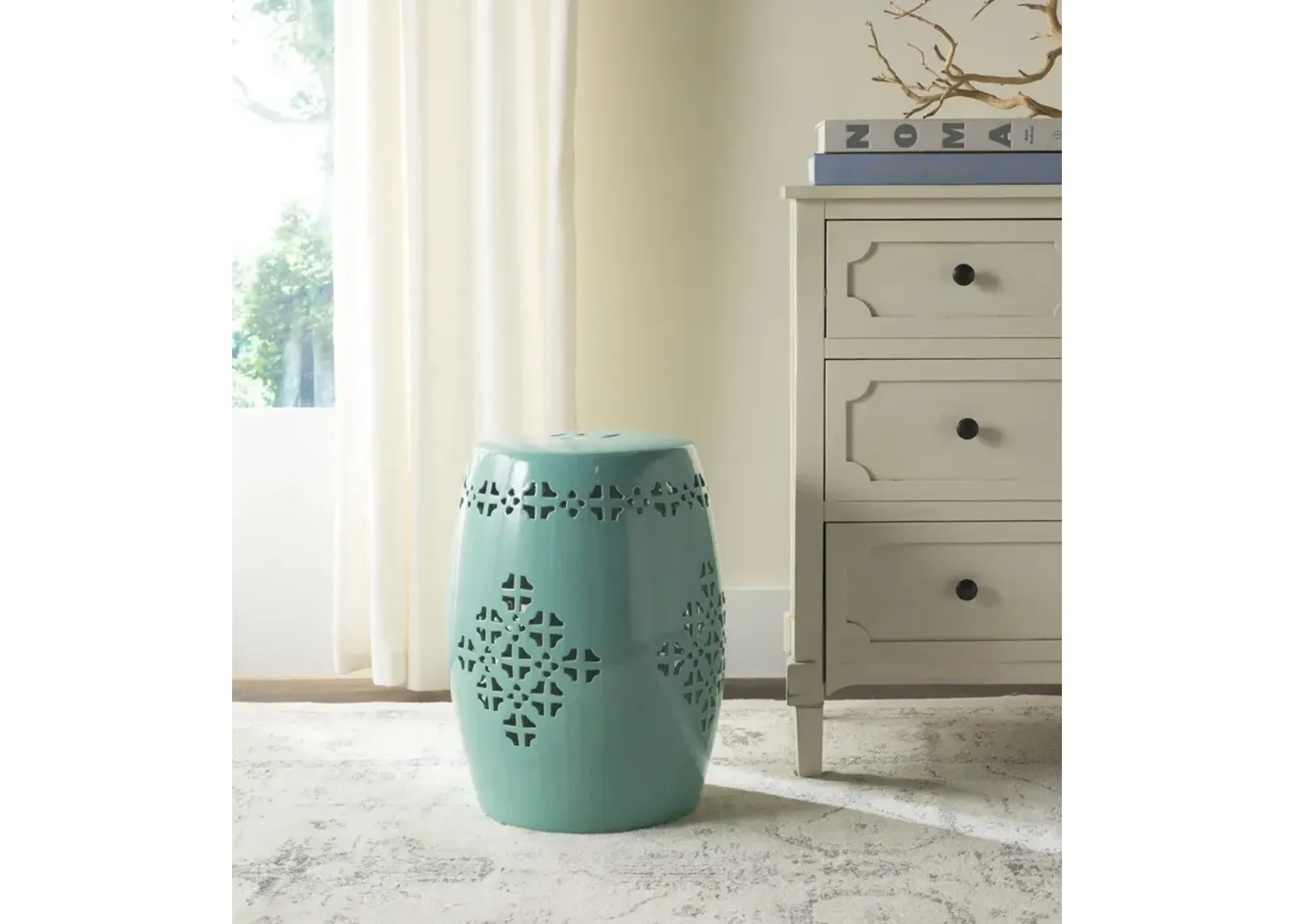 Quatrefoil Garden Stool