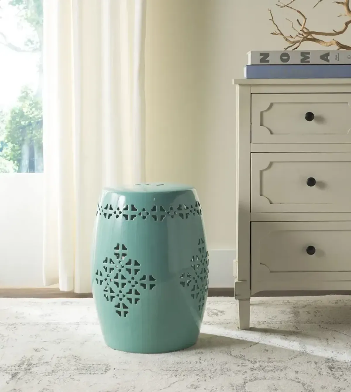 Quatrefoil Garden Stool