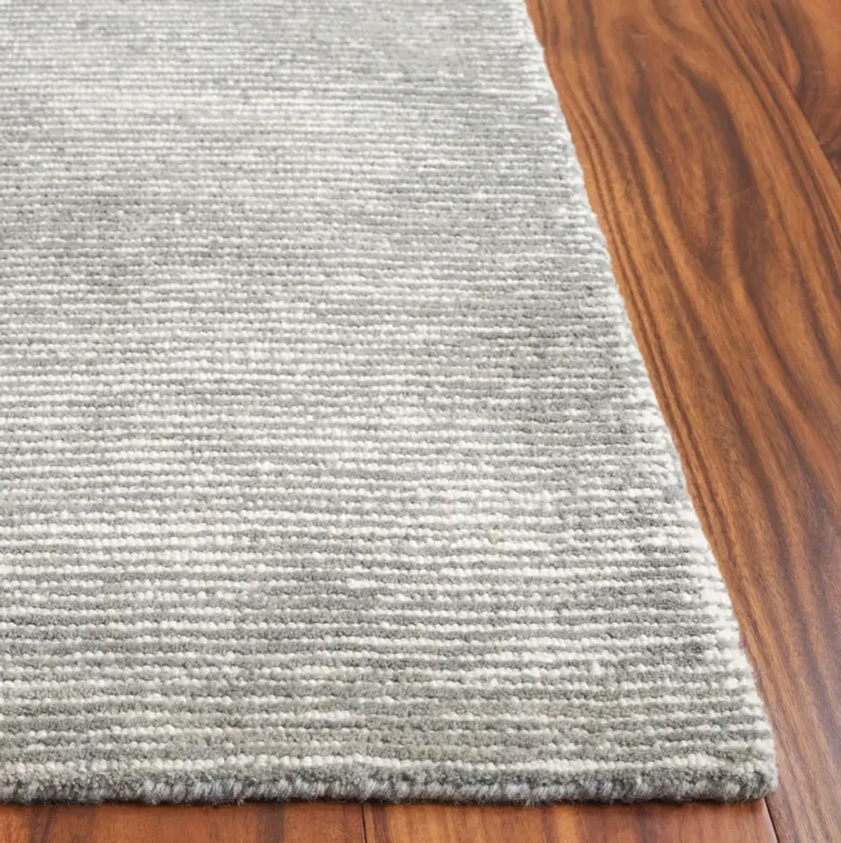 EBONY 950 GREY  2'-3' x 8' Runner Rug