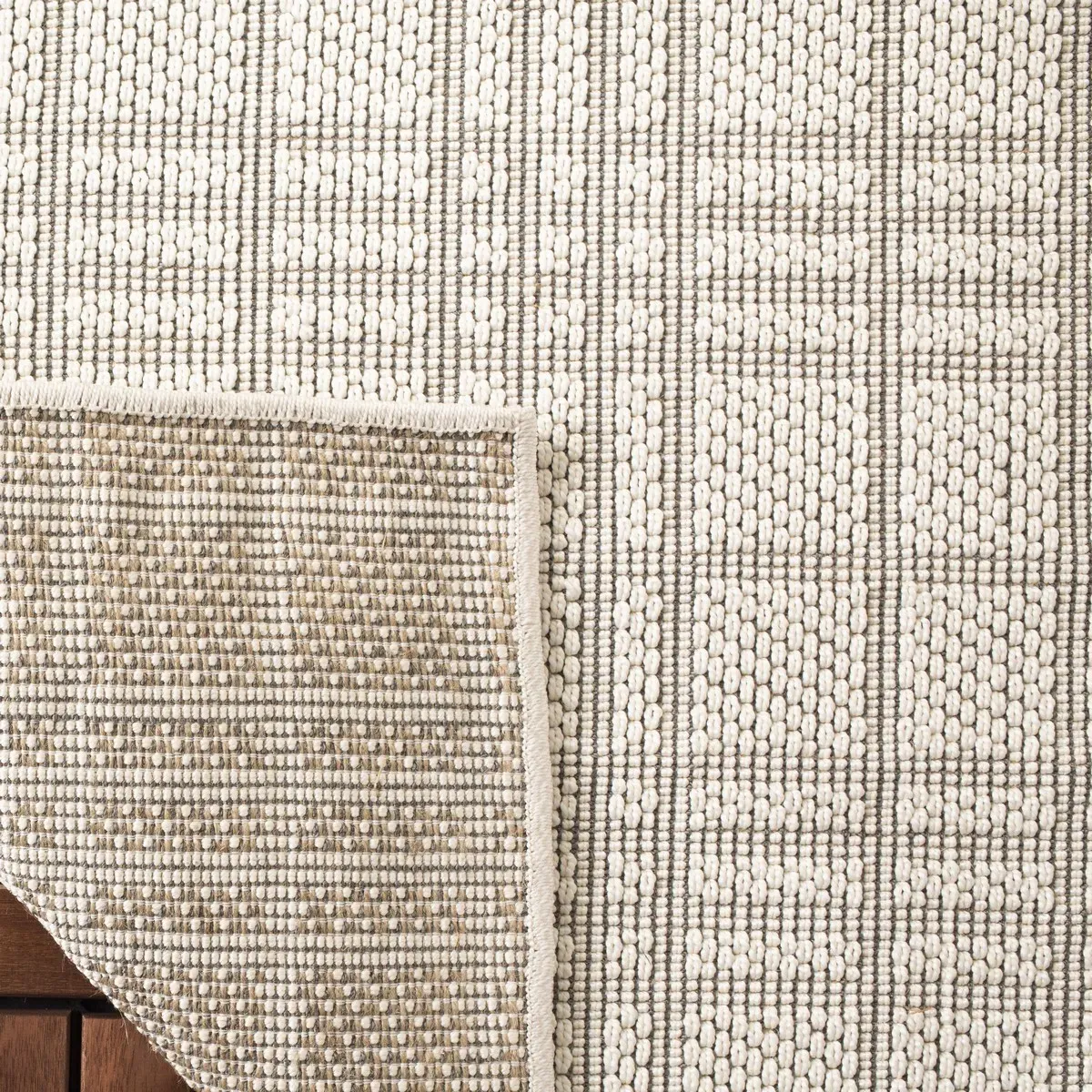 BERMUDA 802 Beige 2' X 4' Accent Rug