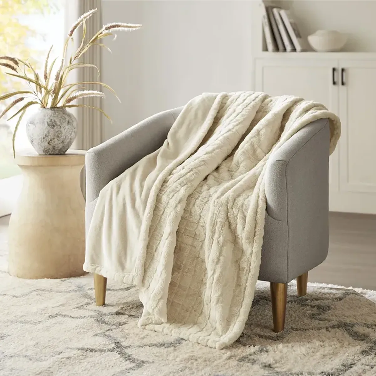 Oversized Faux Fur Heated Throw