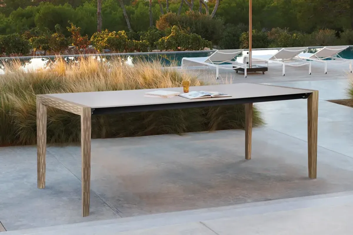 Fineline Indoor/Outdoor Dining Table 