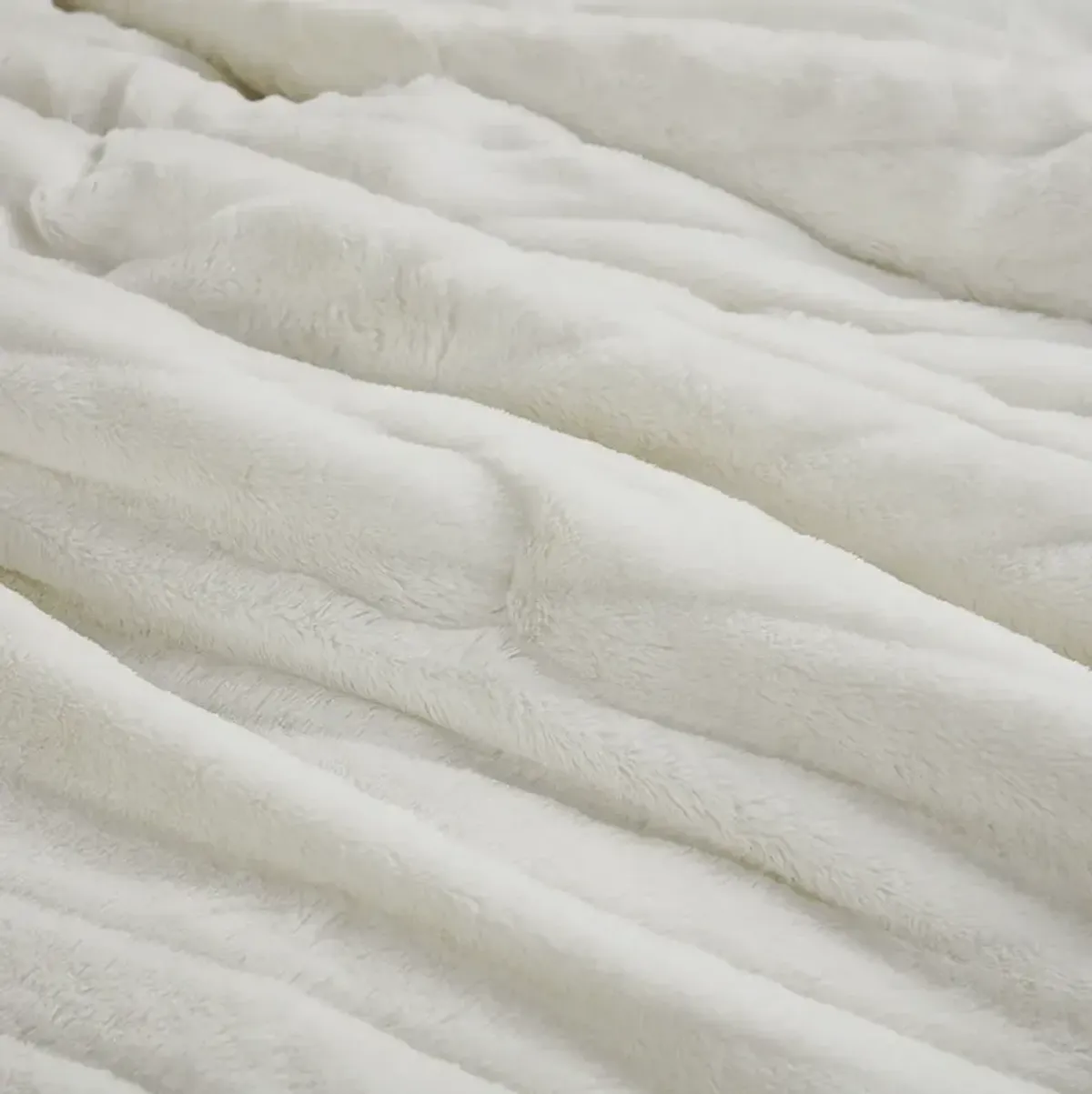 Madison Park Amara Ivory Faux Fur Comforter Set