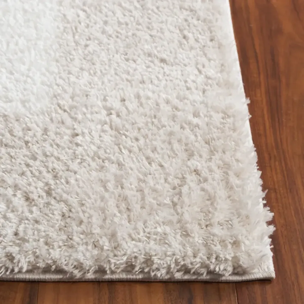 TAHOE SHAG 682 BEIGE  2' x 8' Runner Rug