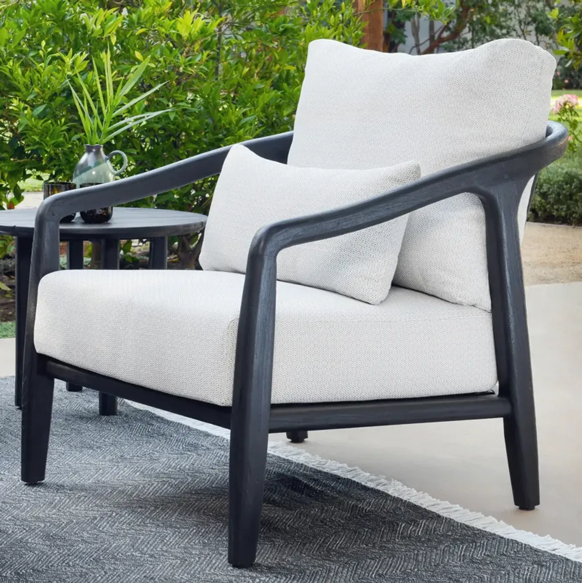 Aria Outdoor Accent Chair Black