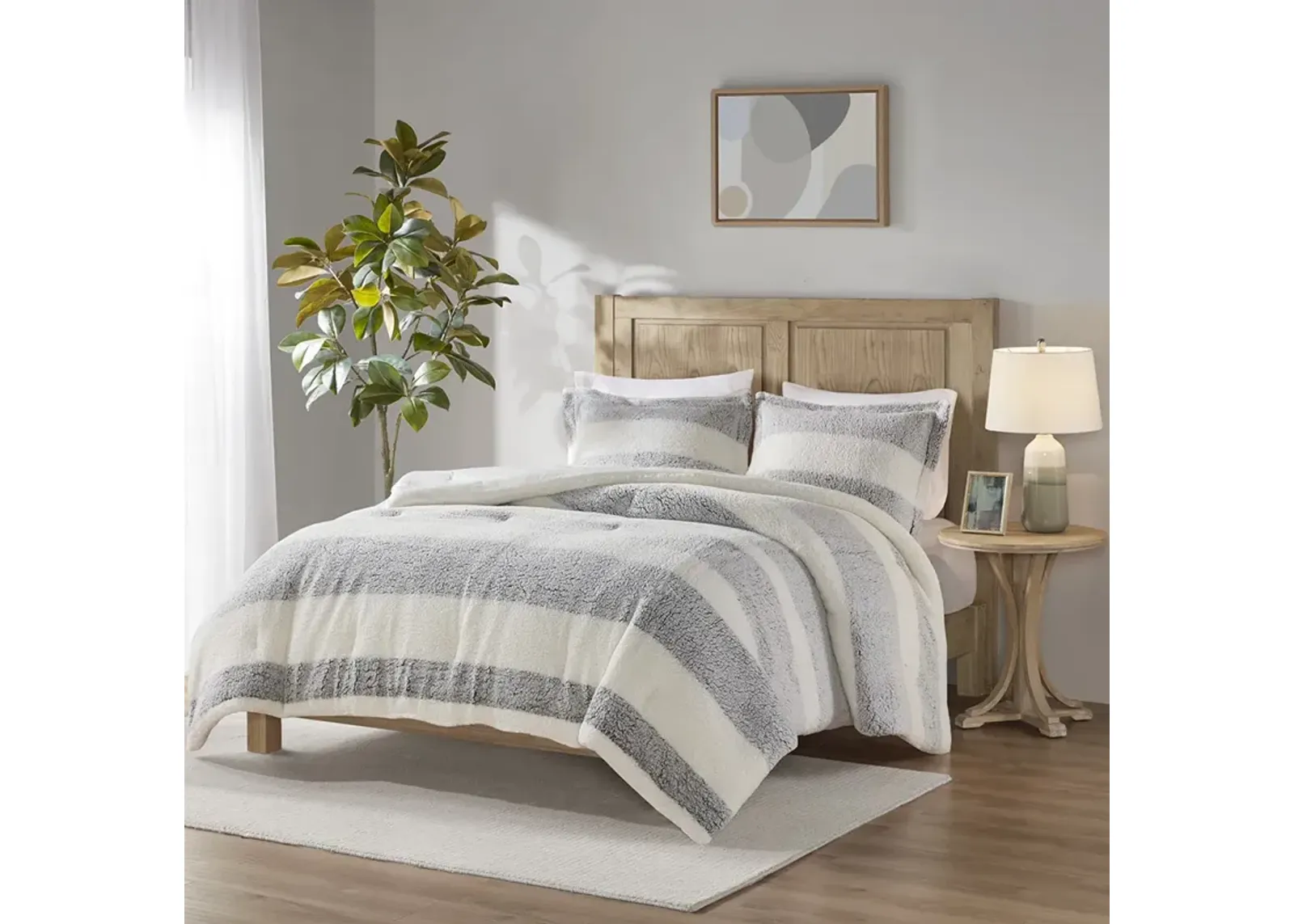 Hollis Sherpa Comforter Set