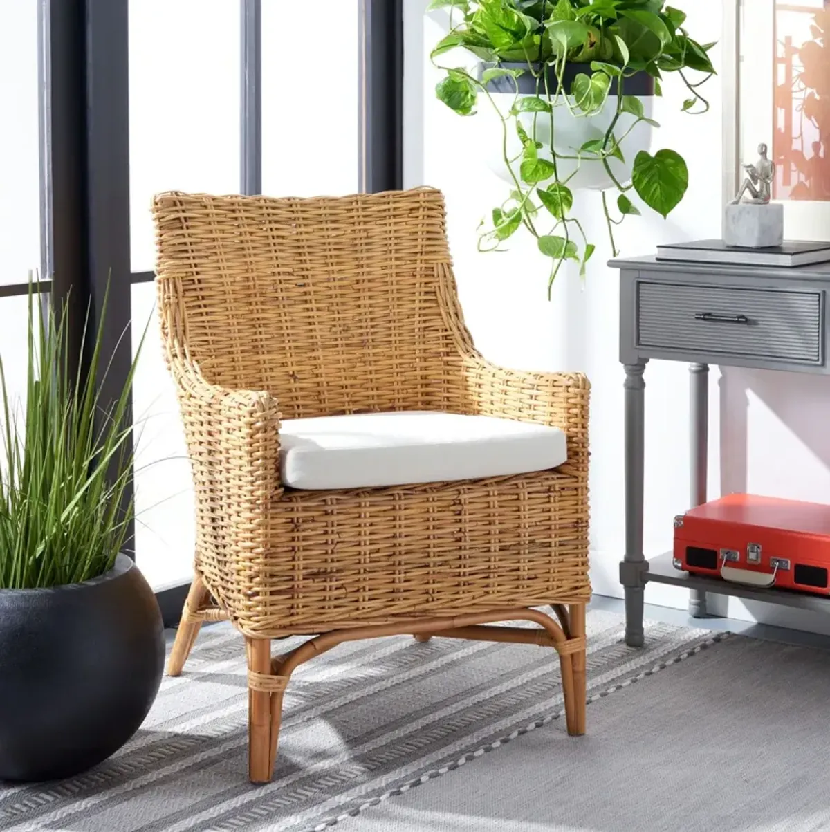 CRISTEN RATTAN ACCENT CHAIR W/ CUSHION