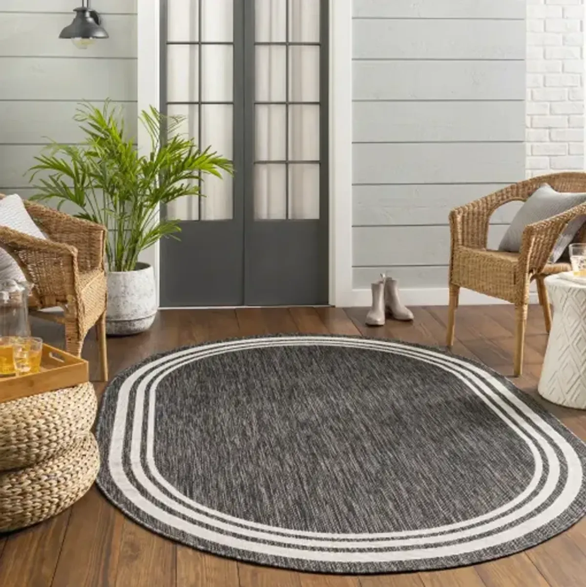 Eagean 5'3" x 7'3" Oval Rug