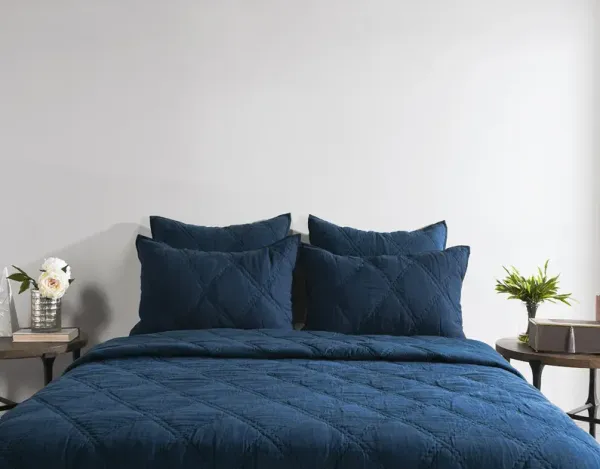 Caleb Hand Stitched Quilt