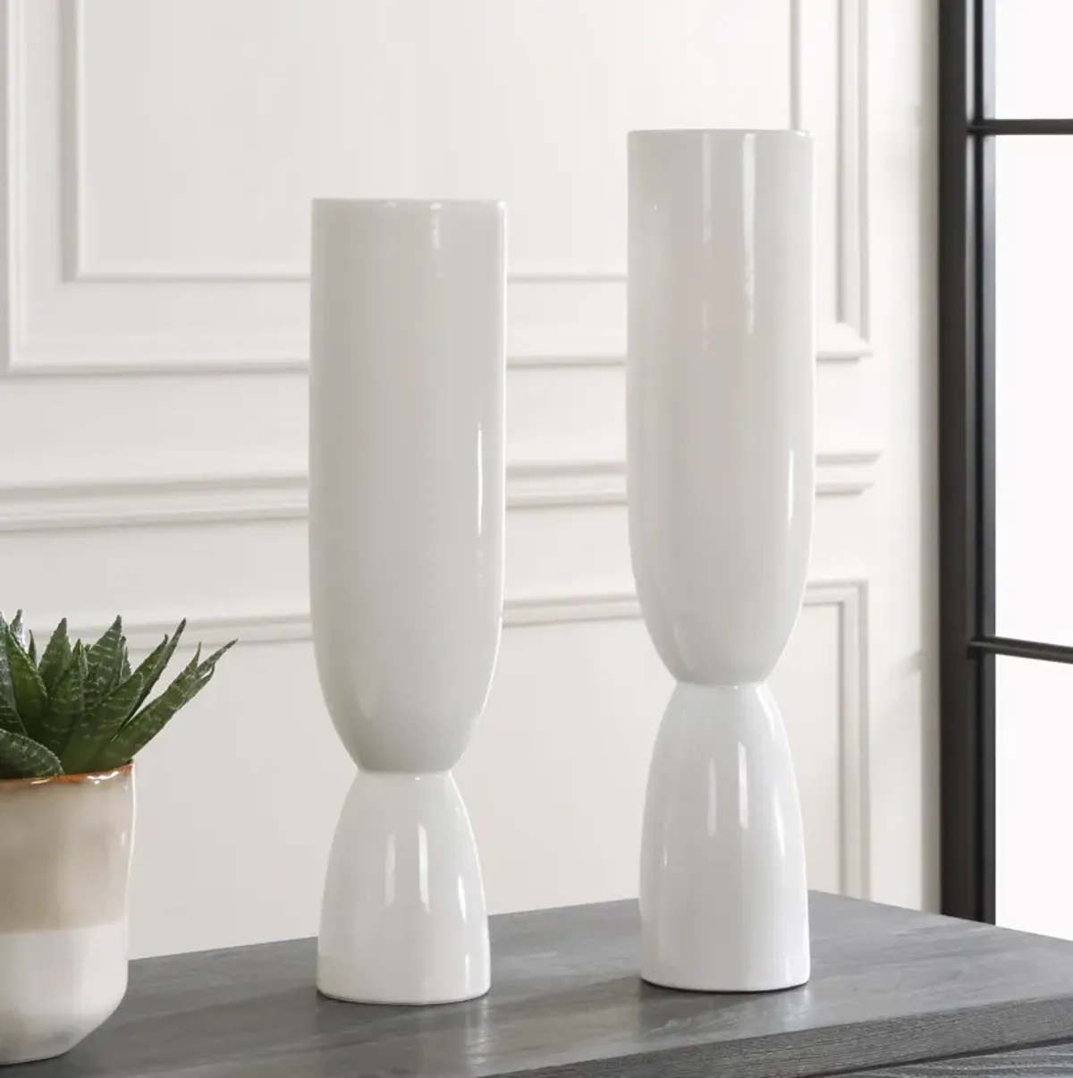 Kimist Vases, S/2