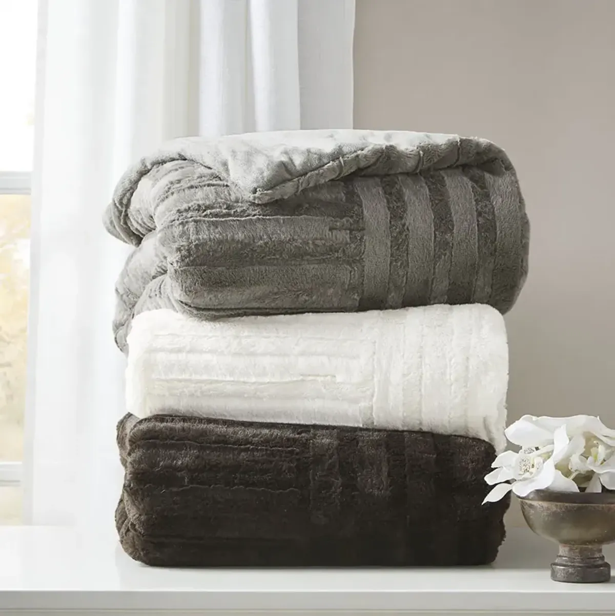 Madison Park Arctic Ivory Ultra Plush Down Alternative Throw