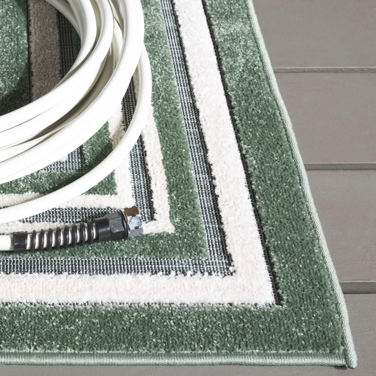 CABANA 634 GREEN  6'-7' x 6'-7' Square Square Rug