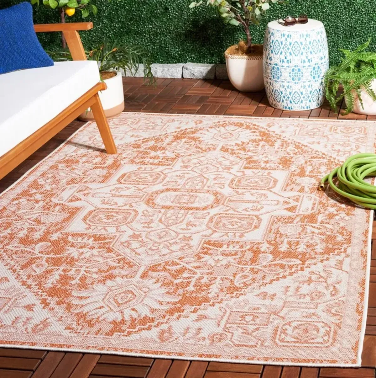 BERMUDA 841 Multi 5'-3' X 7'-6' Medium Rectangle Rug