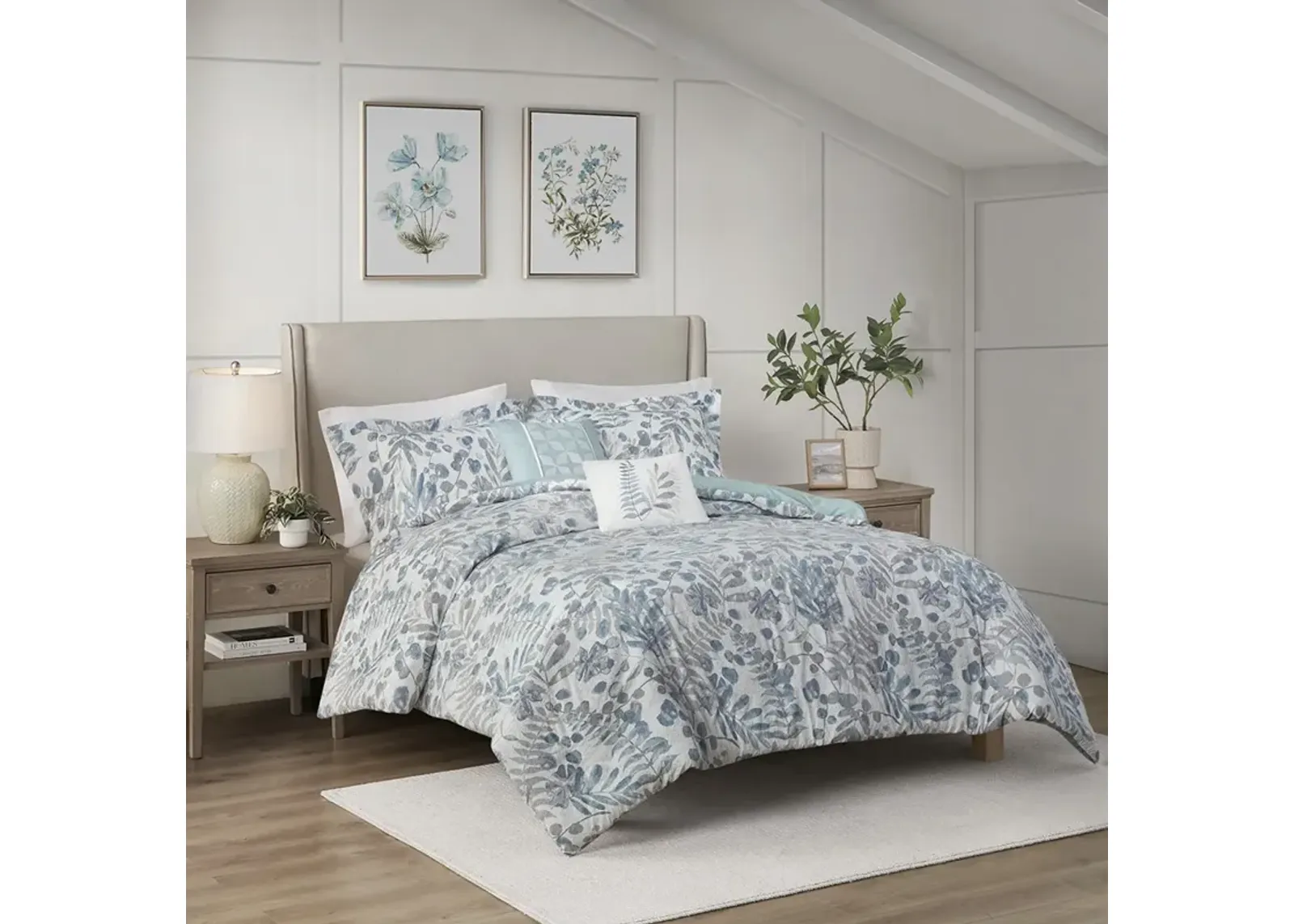 Bonnie 5 Piece Seersucker Duvet Cover Set with Throw Pillows