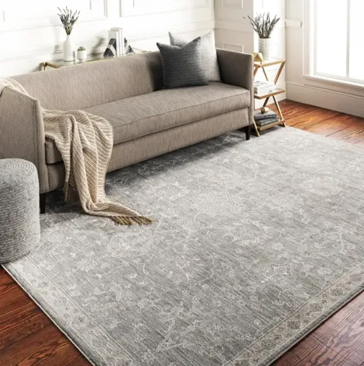 Avant Garde AVT-2305 2'7" x 7'3" Rug