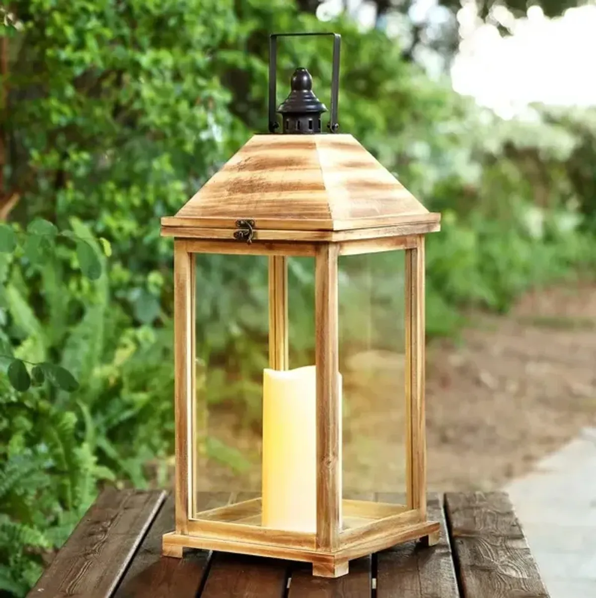 ELIDA OUTDOOR LANTERN