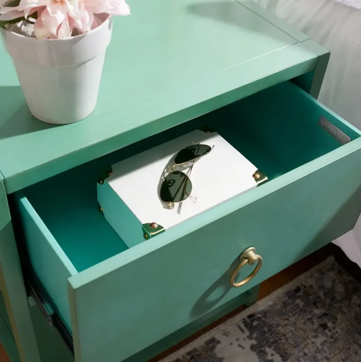 Yudi 1-Drawer Nightstand