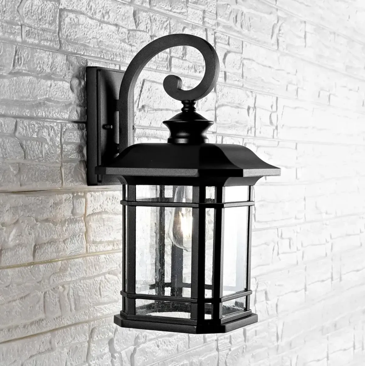 CENDRA OUTDOOR WALL LANTERN