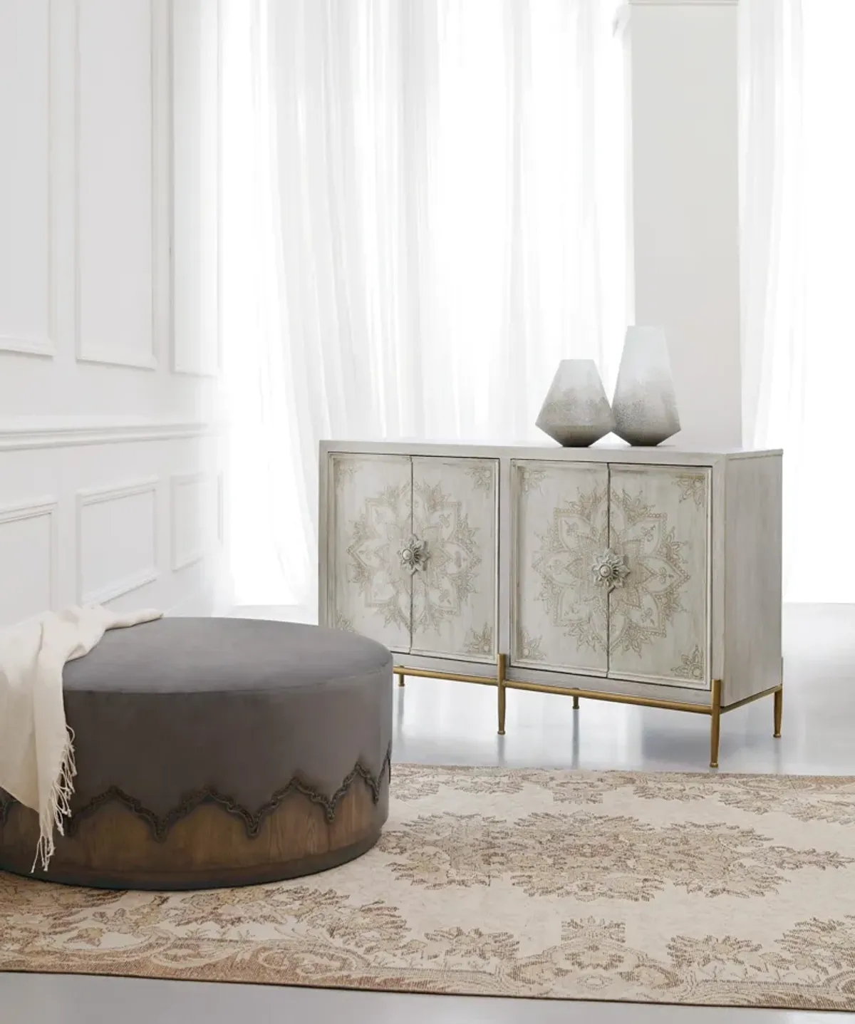 Melange Meyers Cocktail Ottoman