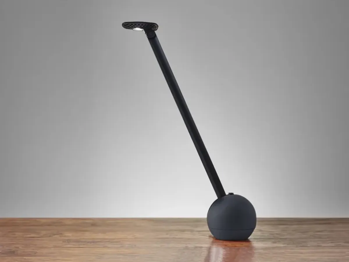 ADS360 Kiu LED Desk Lamp