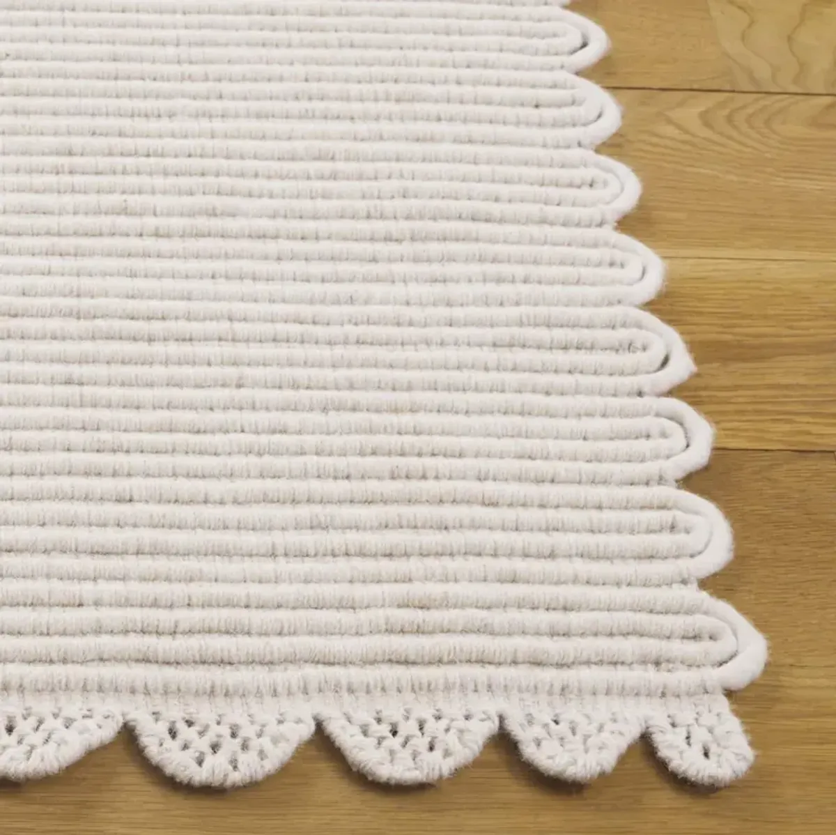 MONTAUK 323 IVORY 2'-3' x 8' Runner Rug