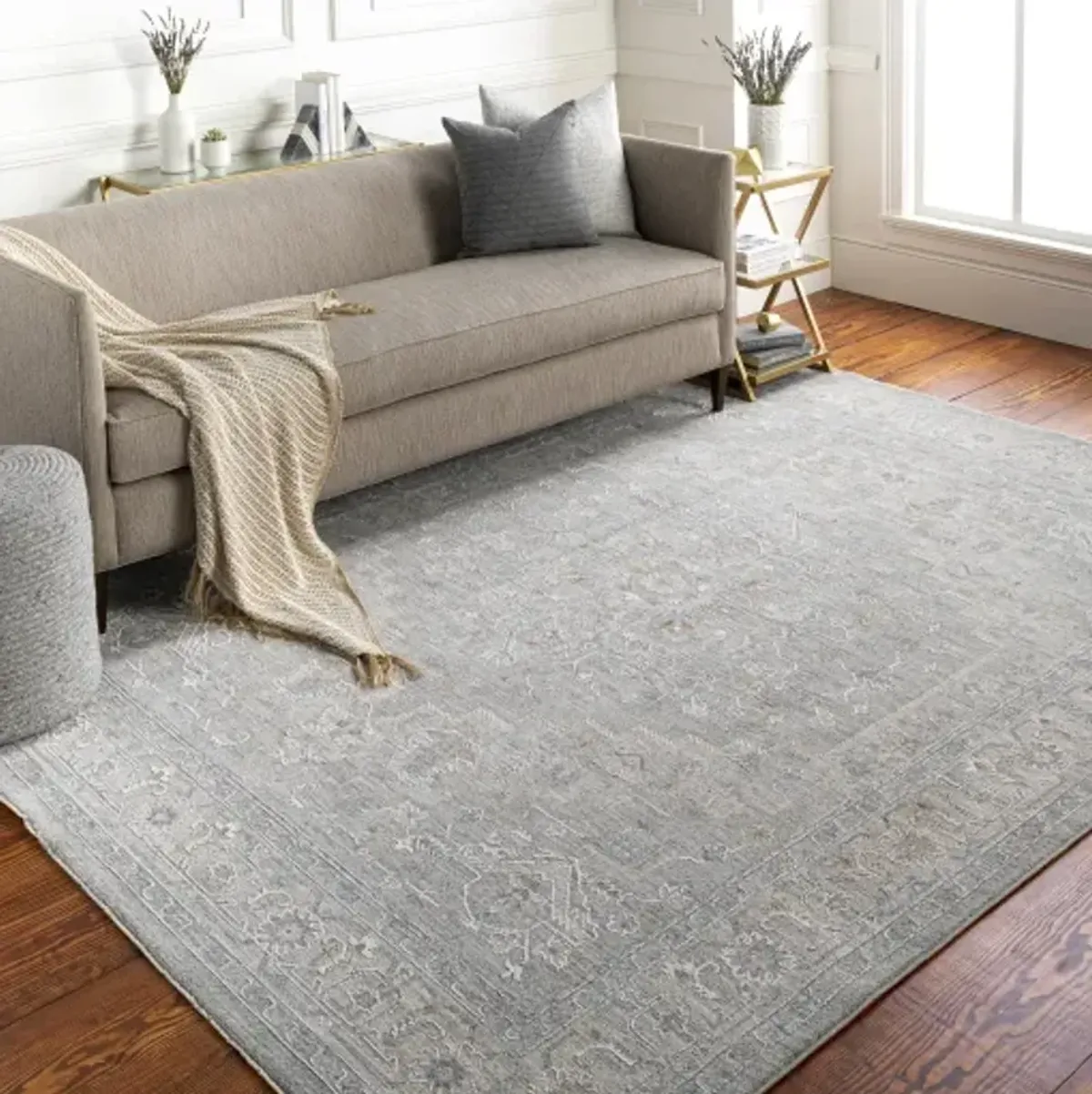 Avant Garde AVT-2301 2'7" x 7'3" Rug