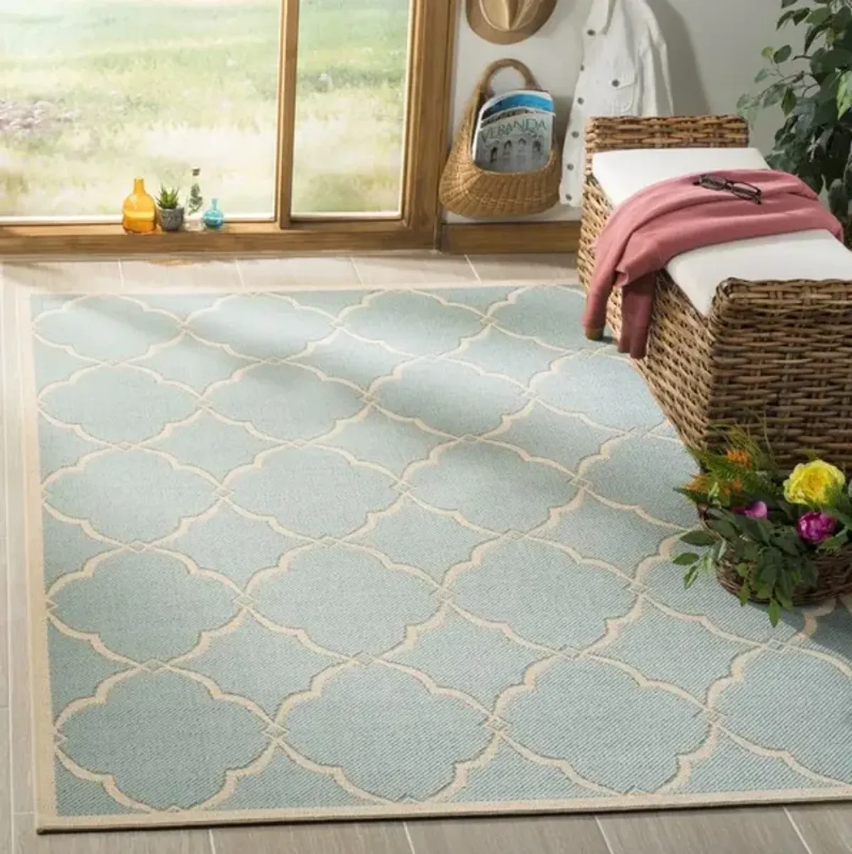 LINDEN 125 Collection LND125K-6SQ Aqua / Cream 6'-7" X 6'-7" Square