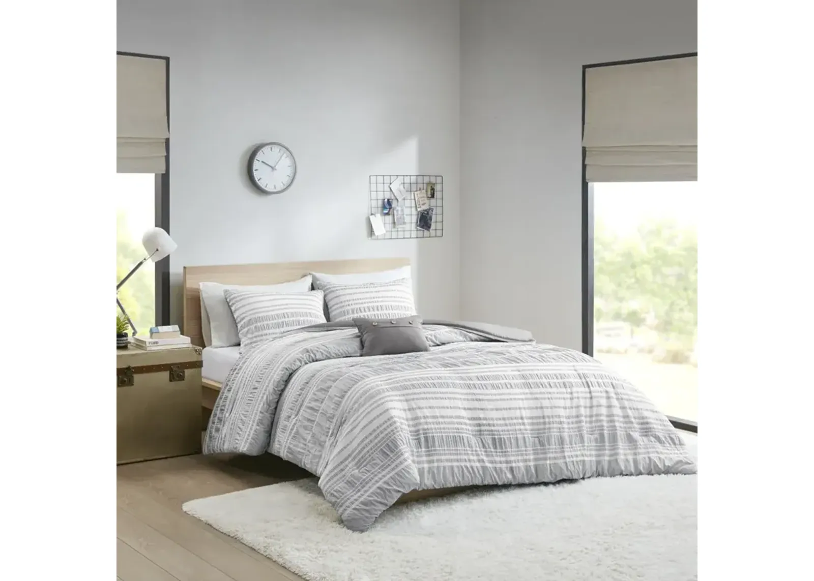 Intelligent Design Lumi Grey Striped Comforter Set