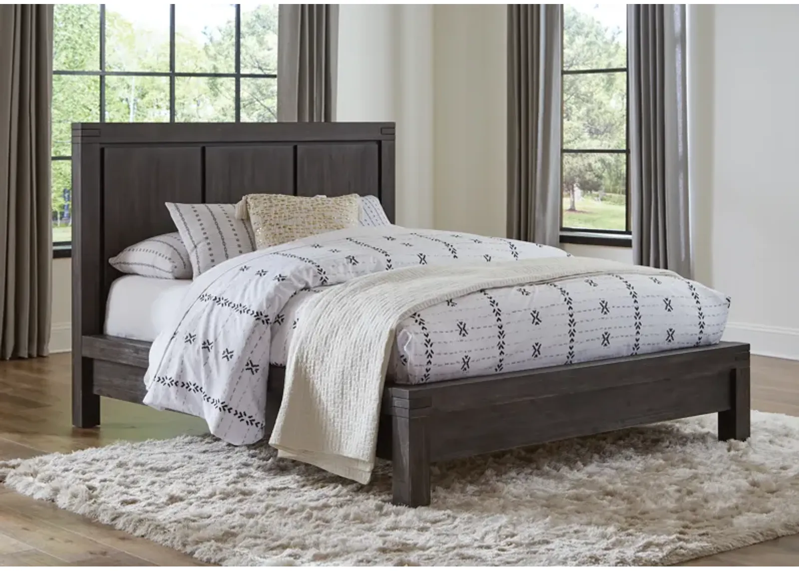 Meadow Queen-Size Solid Wood Platform Bed in Graphite